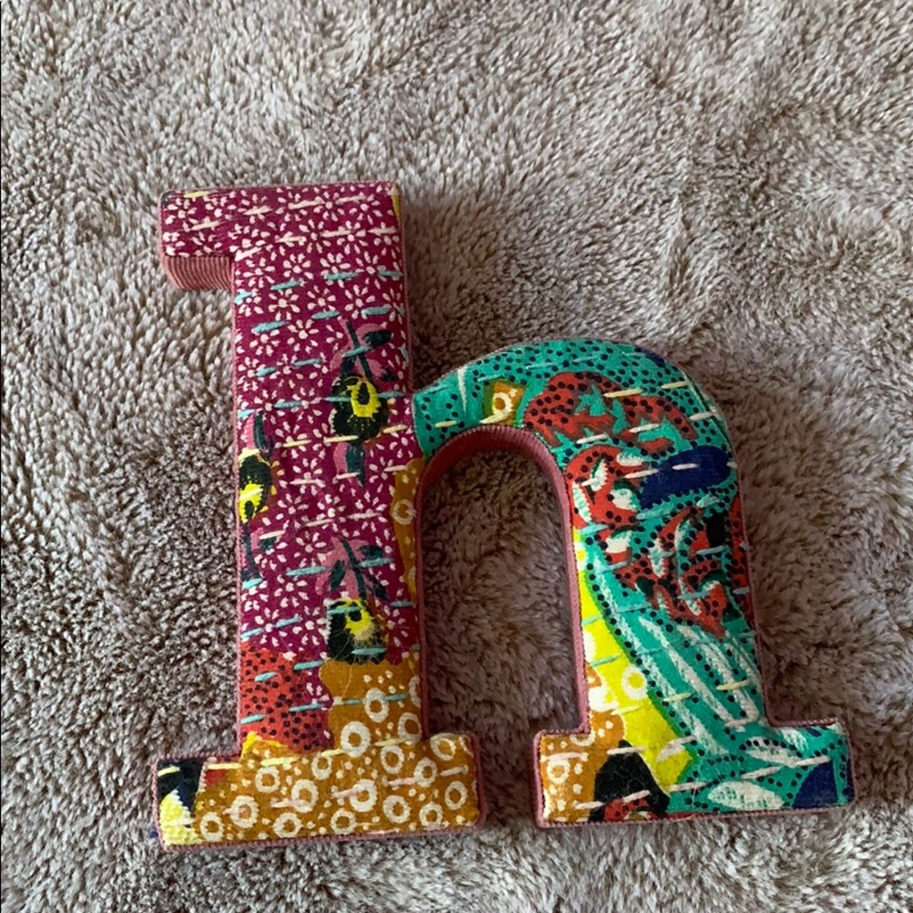 “h” letter decor